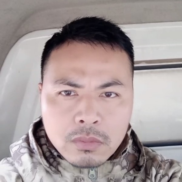单身迎暖阳，的照片
