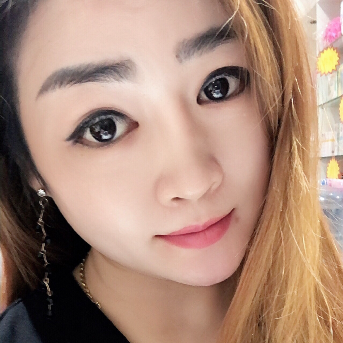 嘿!姑娘的照片