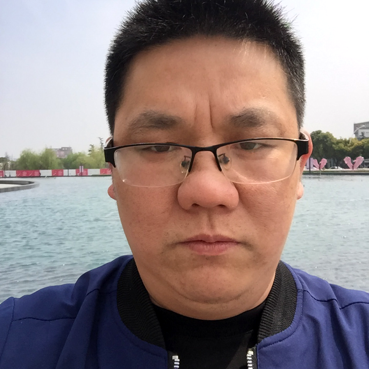摩托笑昏睡的照片