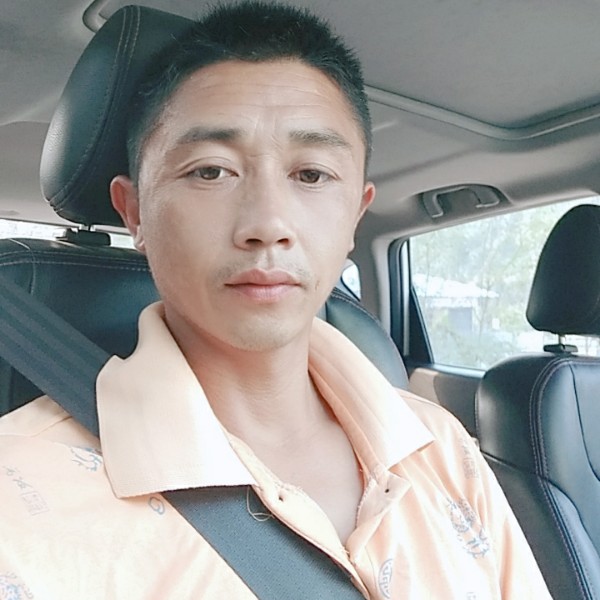 王官仁的照片