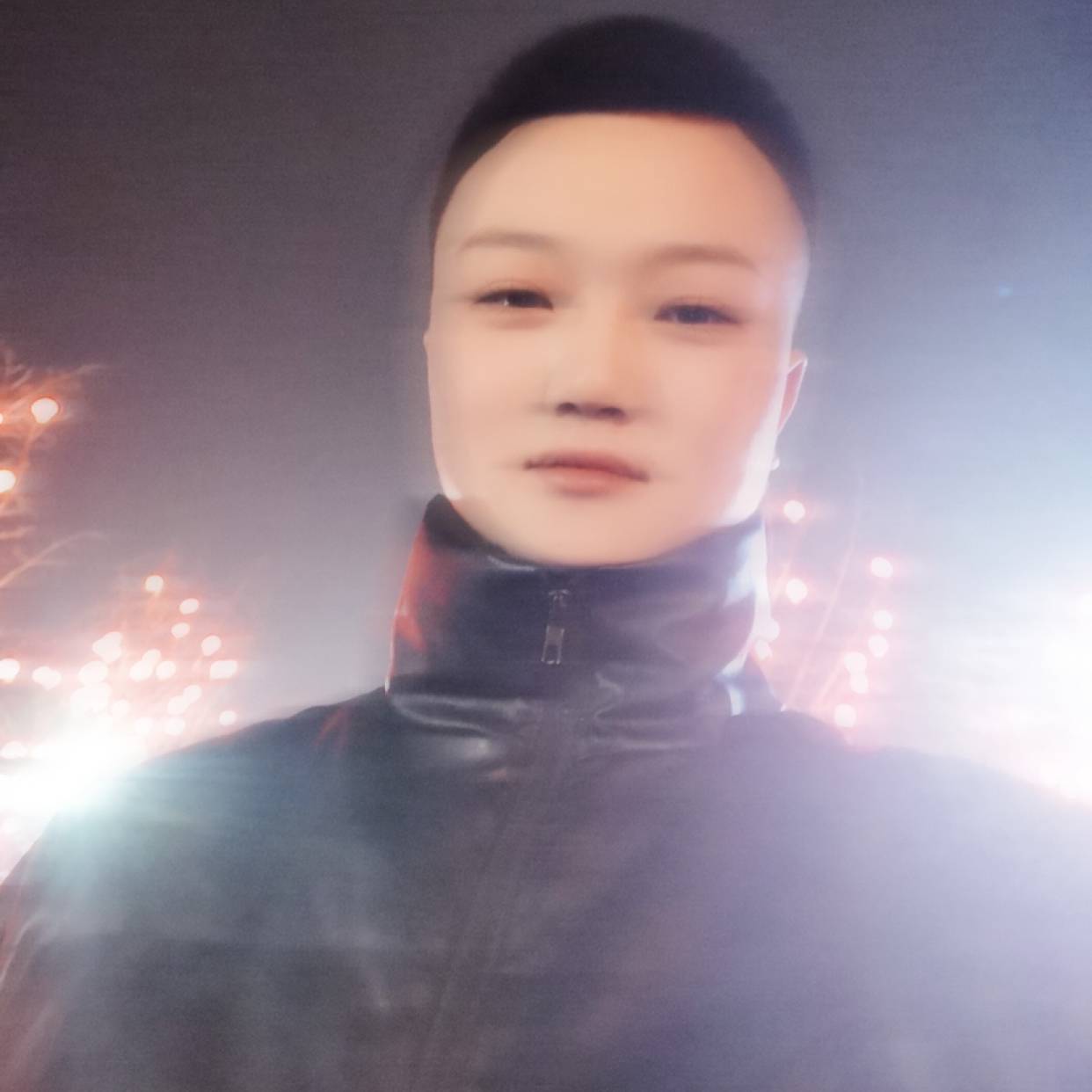 负责超短裙?的照片
