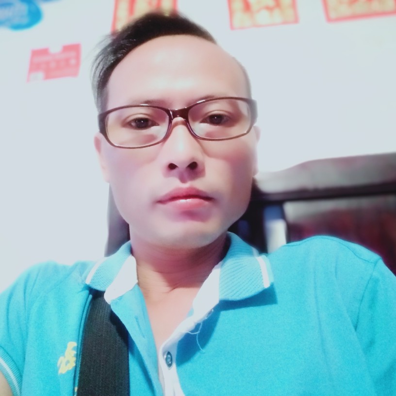 何景深的照片