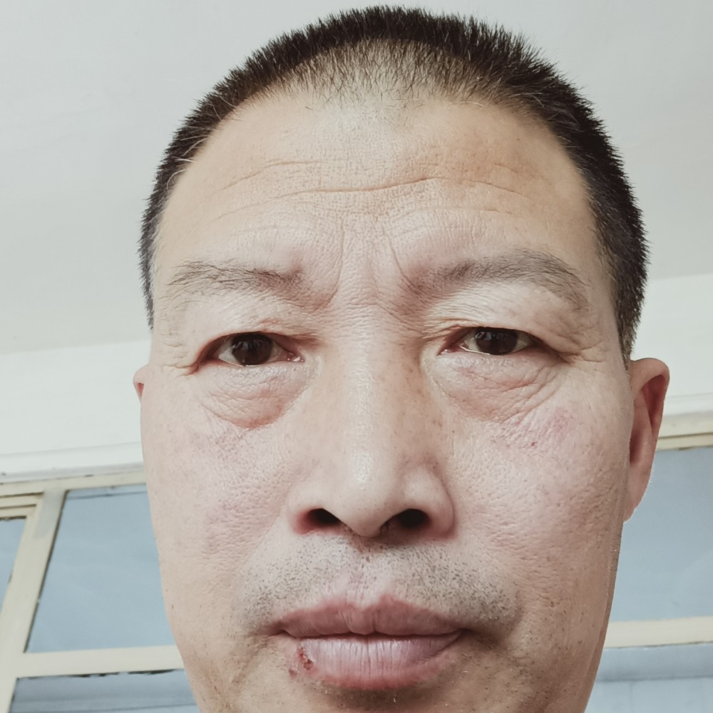 手套爱恋幸福的照片