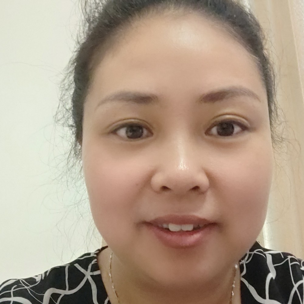 善良的容儿的照片
