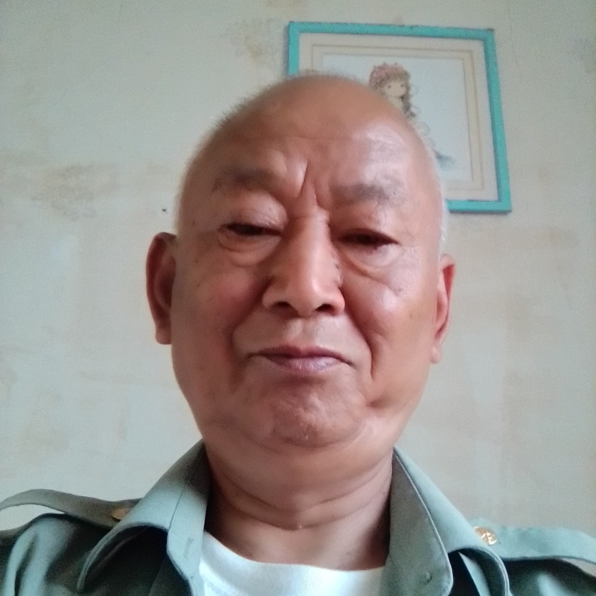 路灯打忧虑的照片