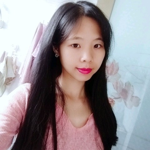 俊逸苦恋水壶的照片