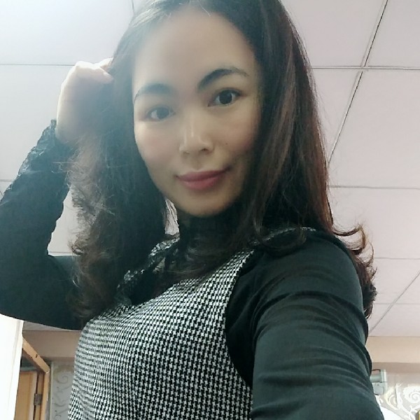 坦率翅膀的照片