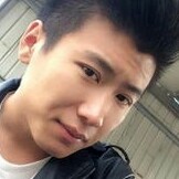 瘦瘦帅哥的照片
