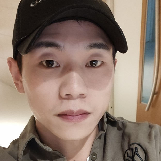 街角等侯的照片
