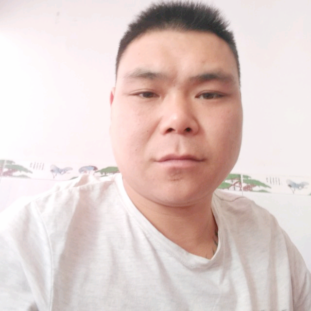爱撒娇浮波的照片