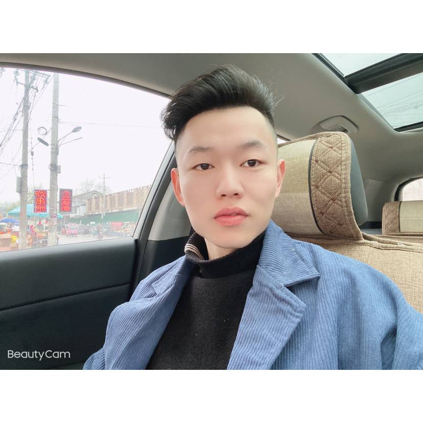 王妮儿的照片
