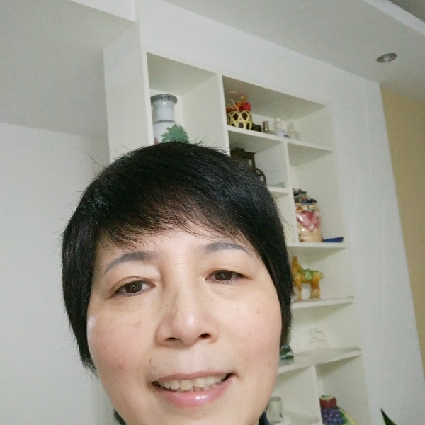 依爱吾的照片