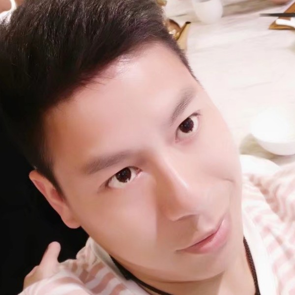 路灯方欠你的的照片