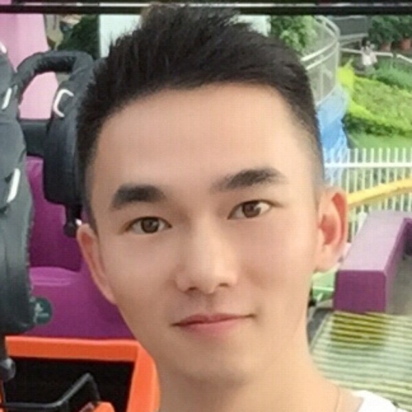 与孤独深拥的照片
