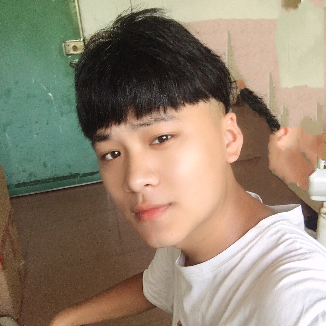 小丑八怪,h的照片
