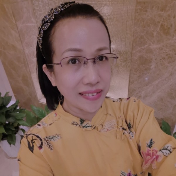 蓝曲措的照片