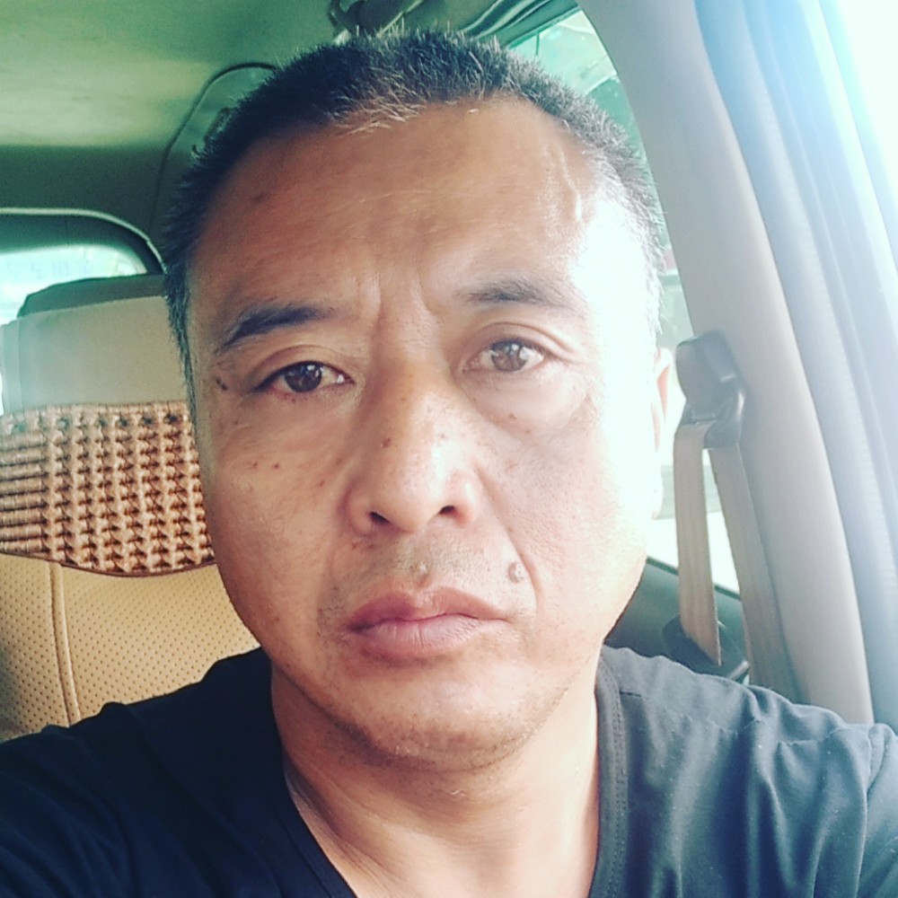 李安成的照片