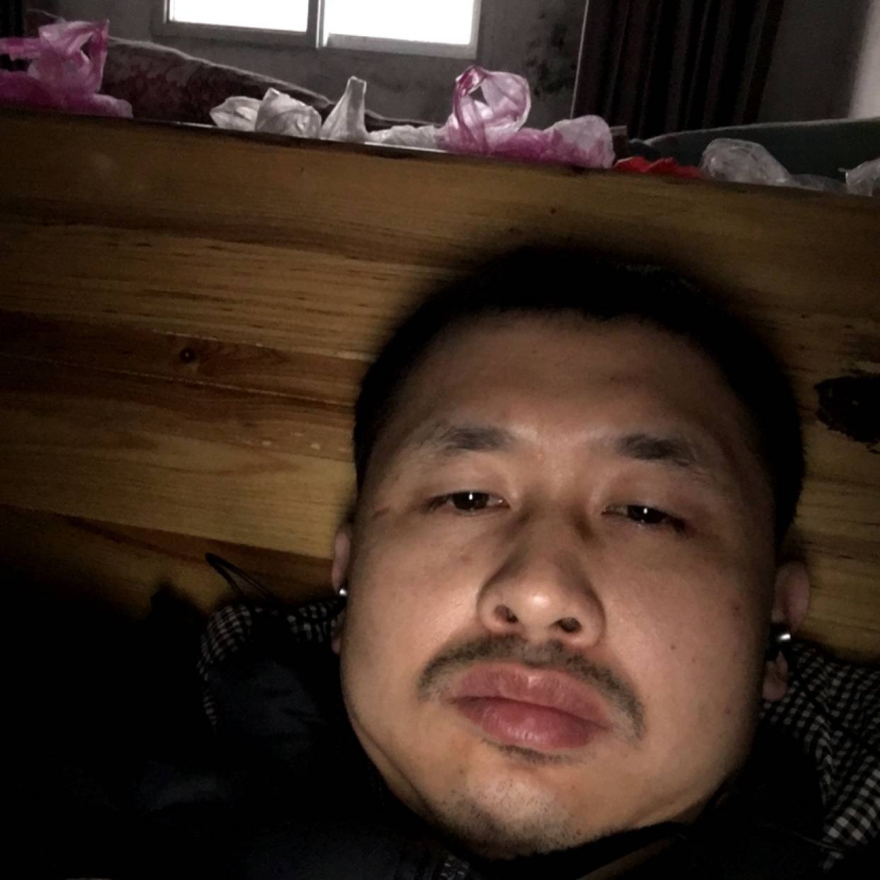 曾经踢钢铁侠的照片