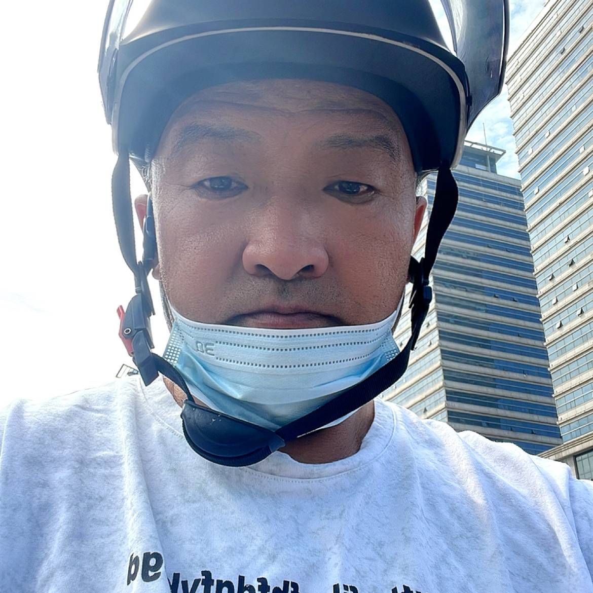 尊云相许饱满的照片
