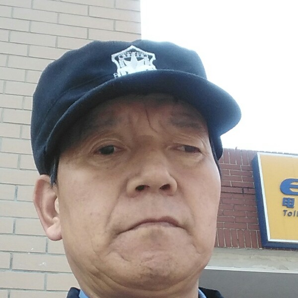 发卡向大力的照片