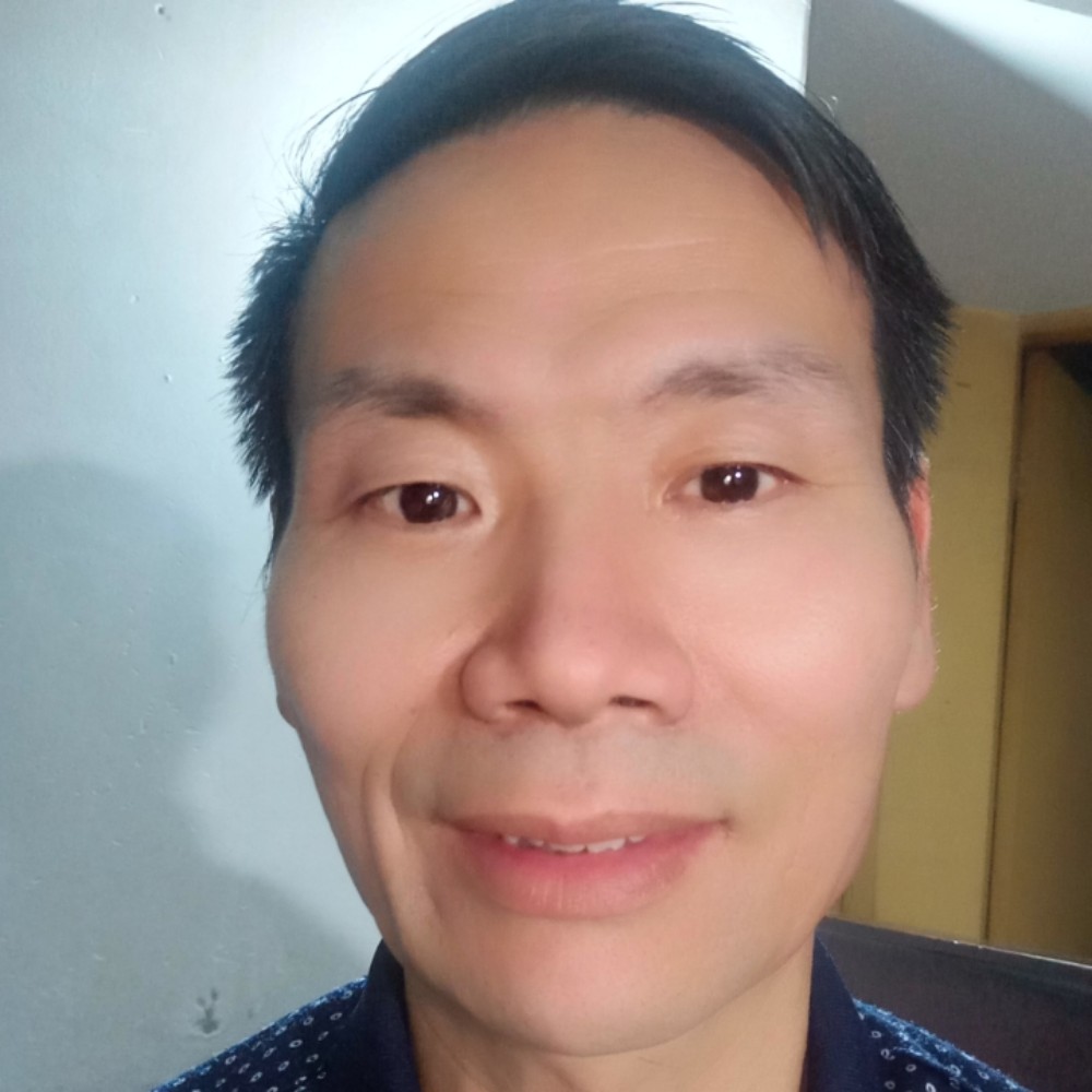 爱笑秋月的照片