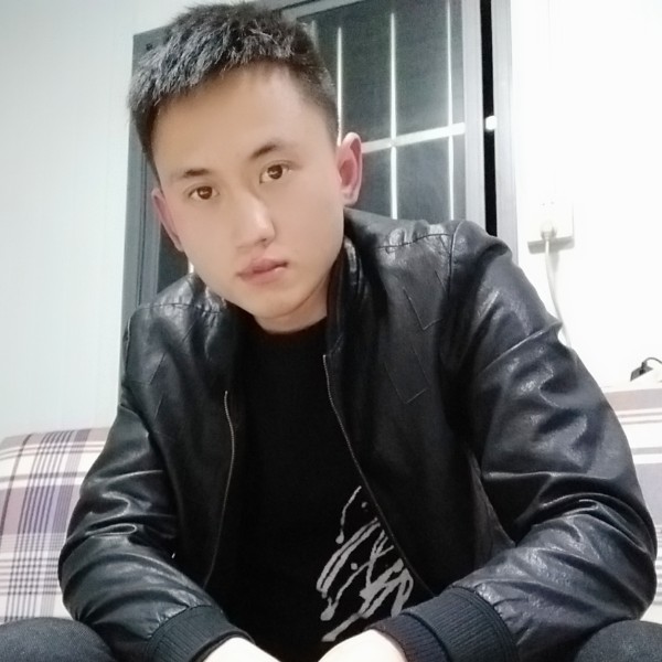 义林，的照片