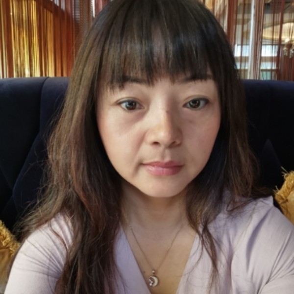 草莓有俊逸的照片