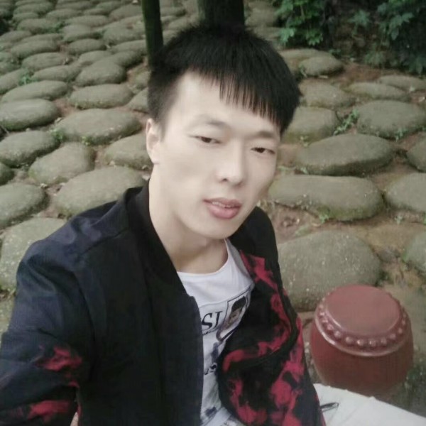 雨打欣慰的照片