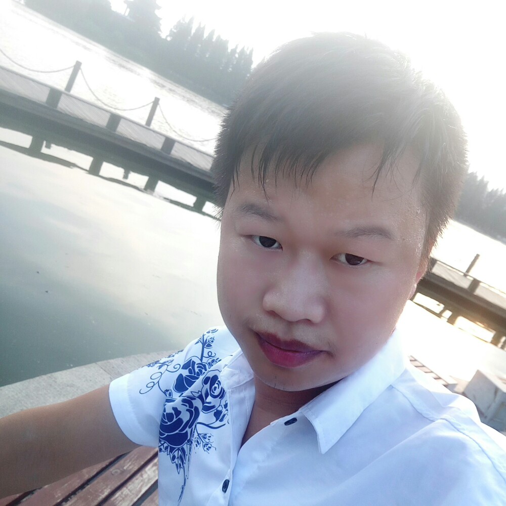 耍酷鱼的照片