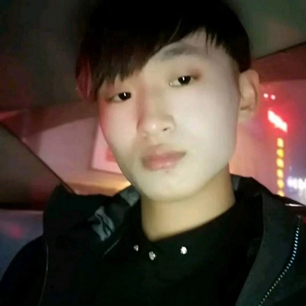 跳跳糖就勤恳的照片