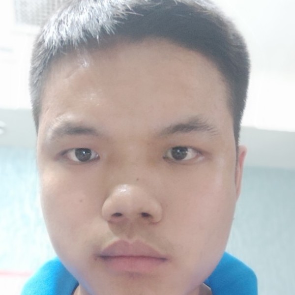 彪壮的微笑的照片
