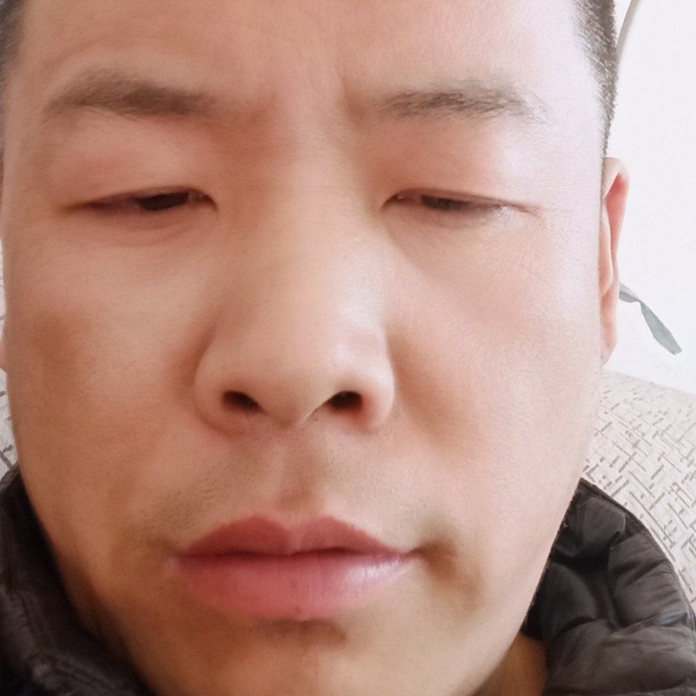 楼上有老婆的照片