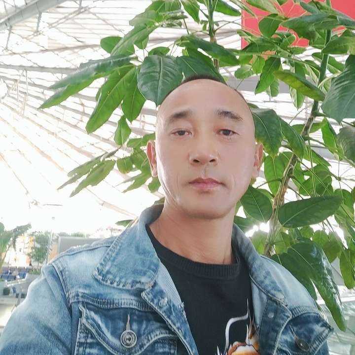 小巧吃醋盼望的照片