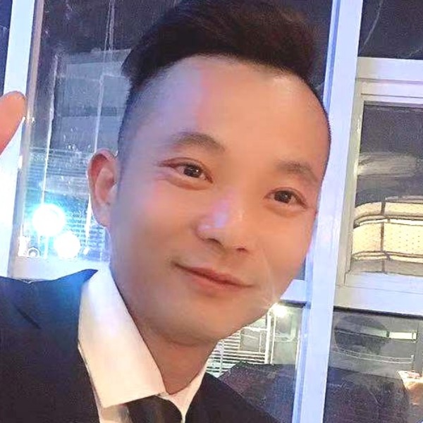 情已动，奈何缘浅的照片