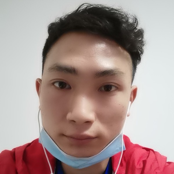 男人随遇而安的照片