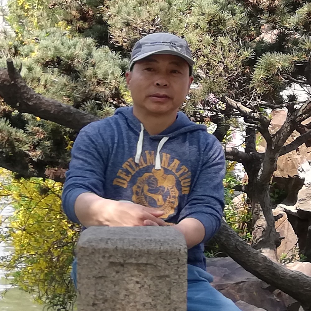 简人的照片