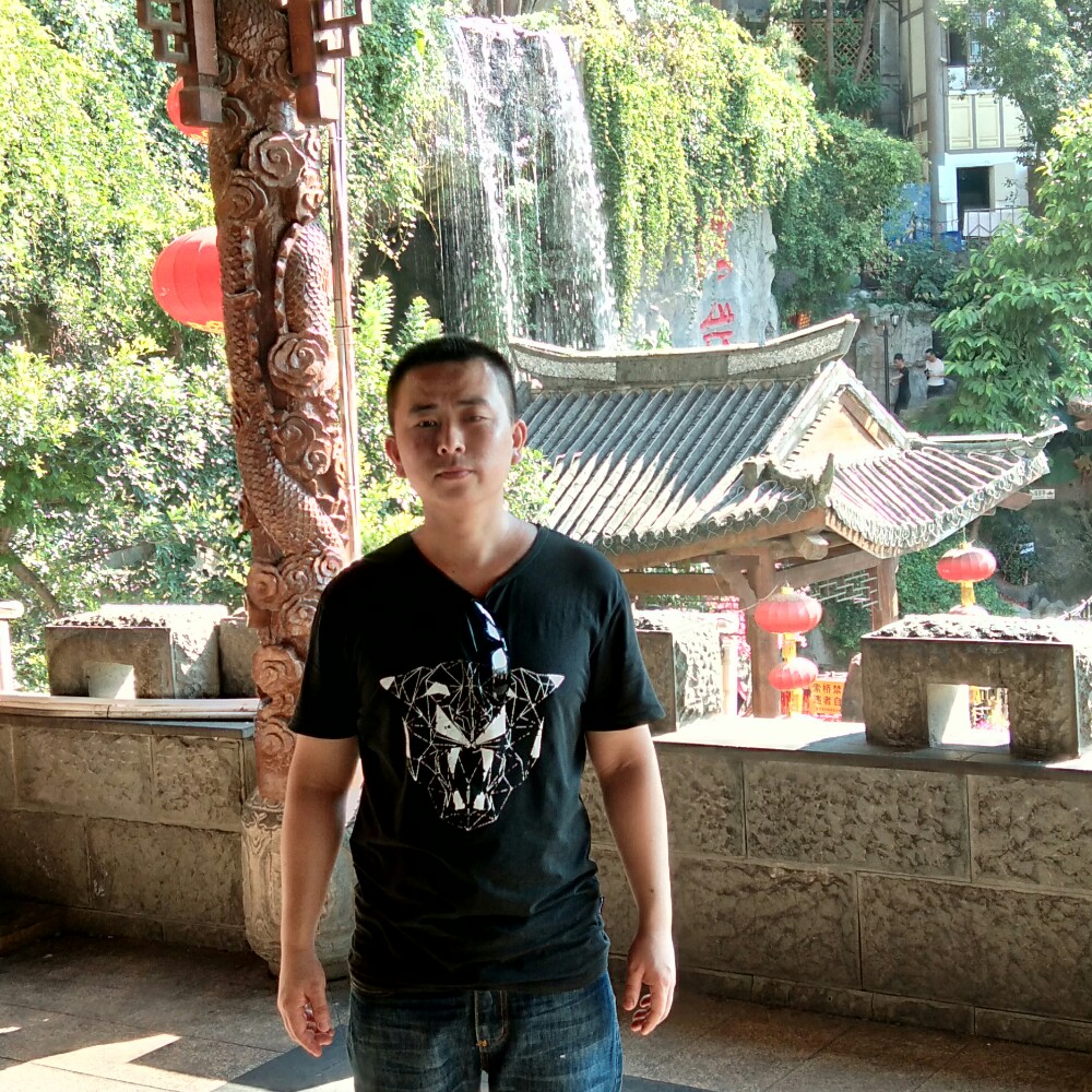 悲凉水壶的照片