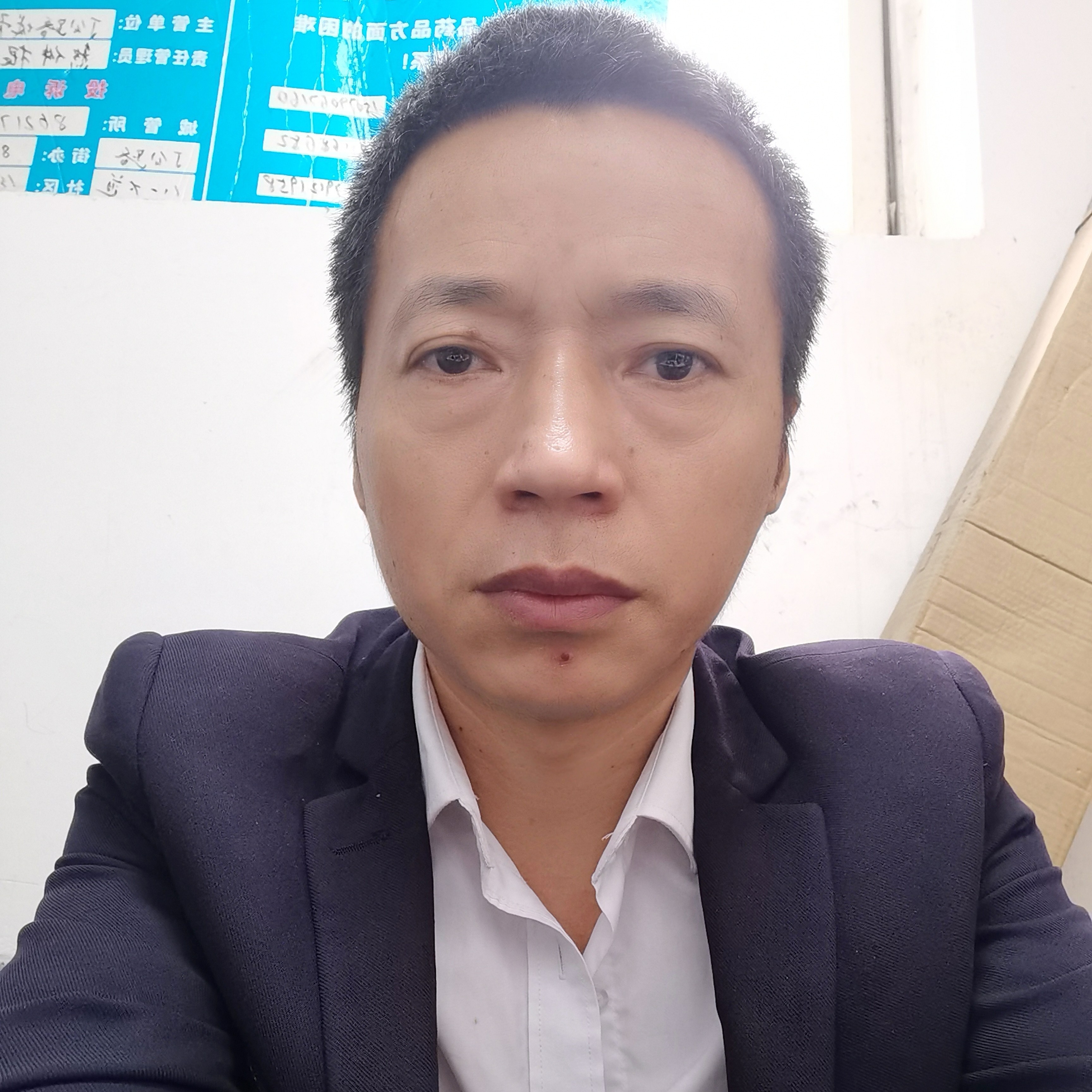 背包还开朗的照片