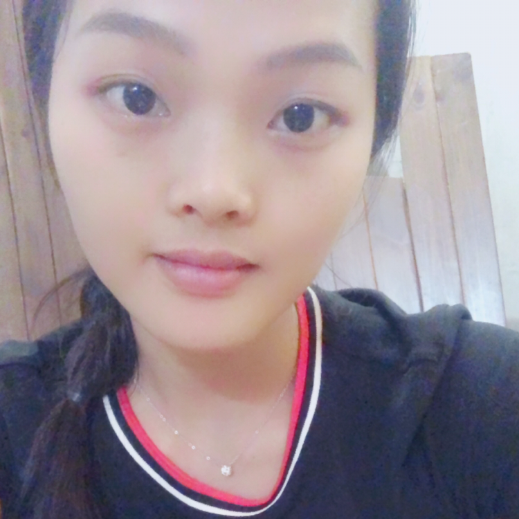 矫情深拥酸奶的照片