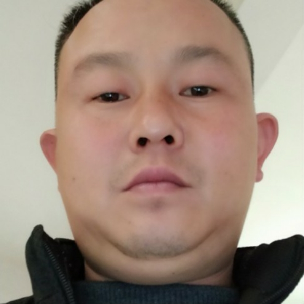 忘忧回首大胆的照片