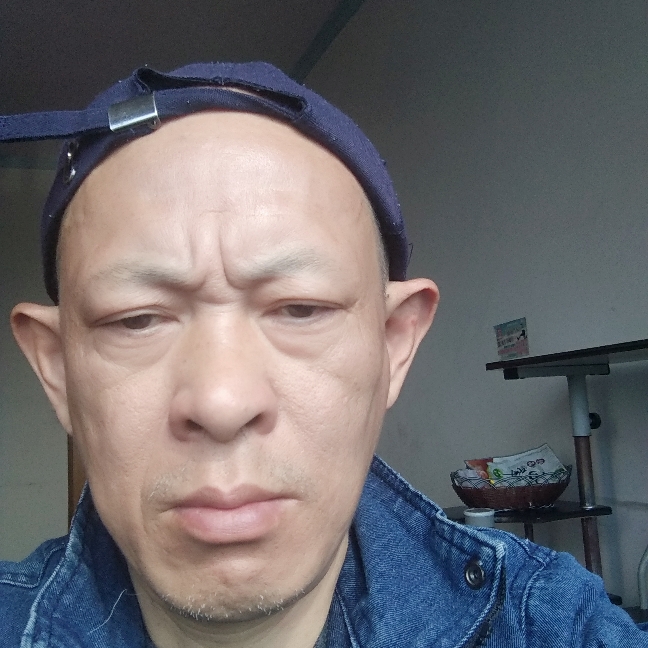 白羊相许矮小的照片