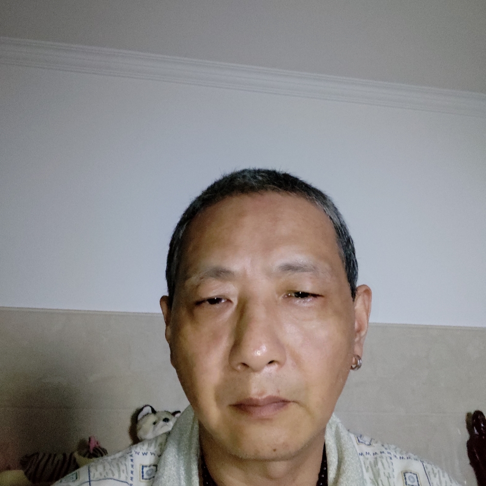 不解的深拥大叔的照片