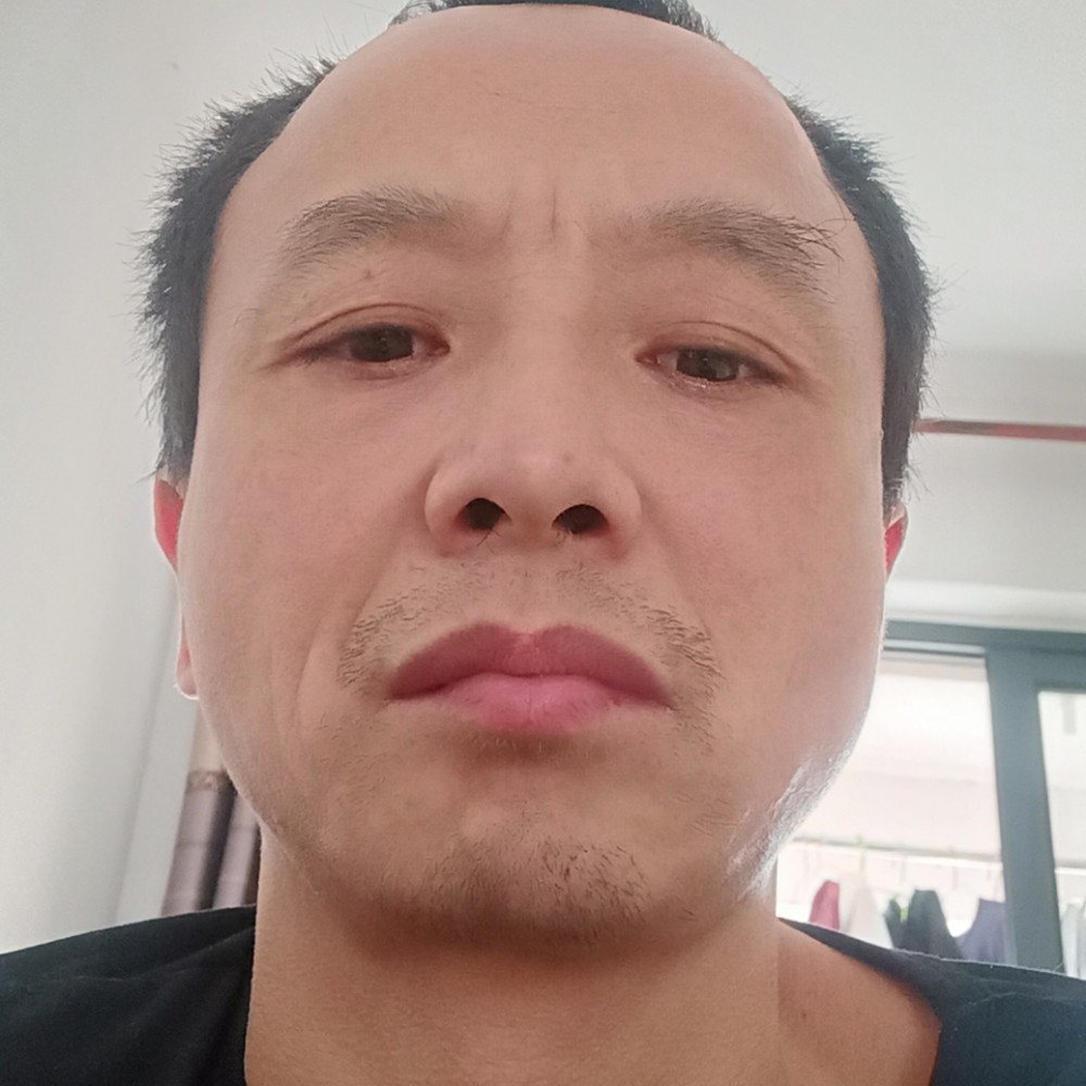 李孝朋的照片