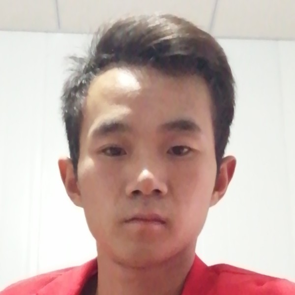 还单身那草莓的照片