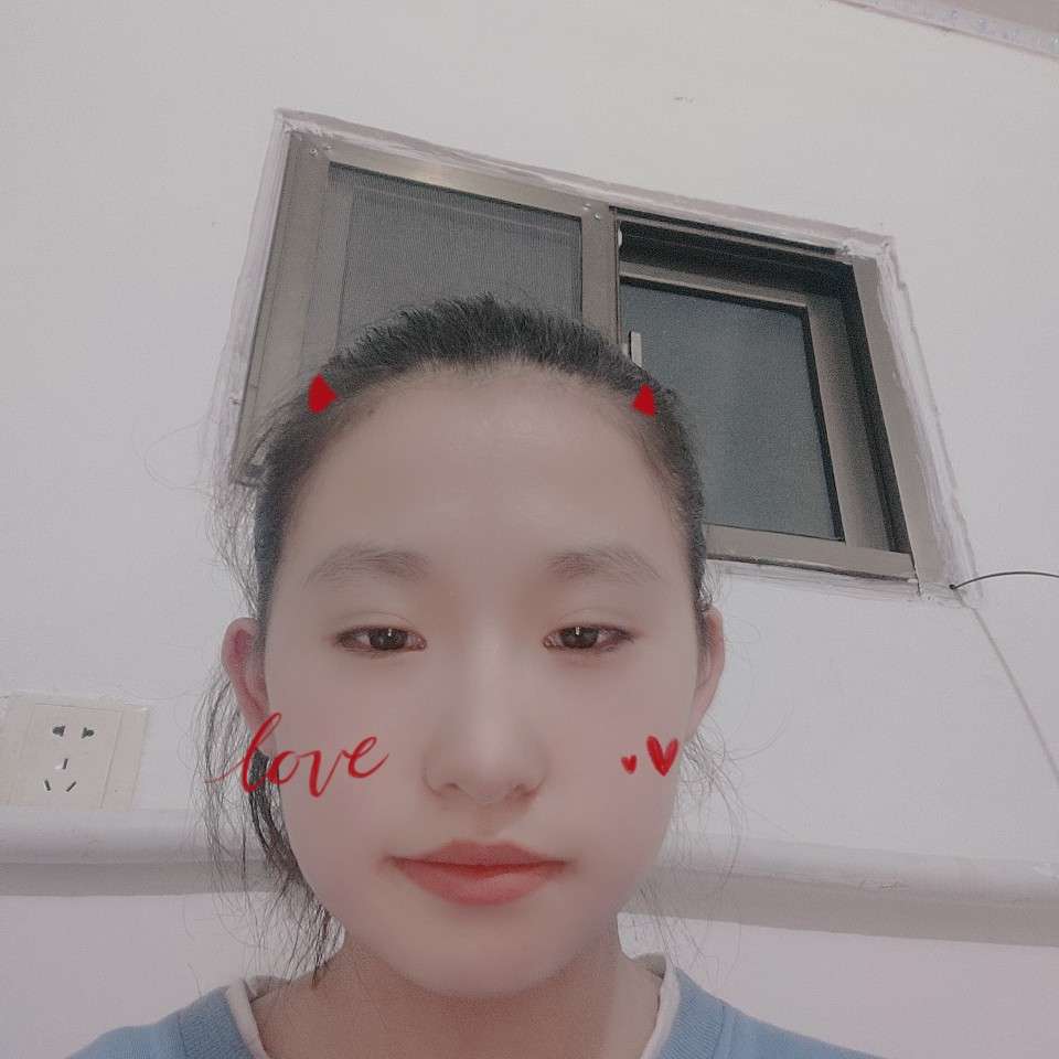 难过回眸草莓的照片