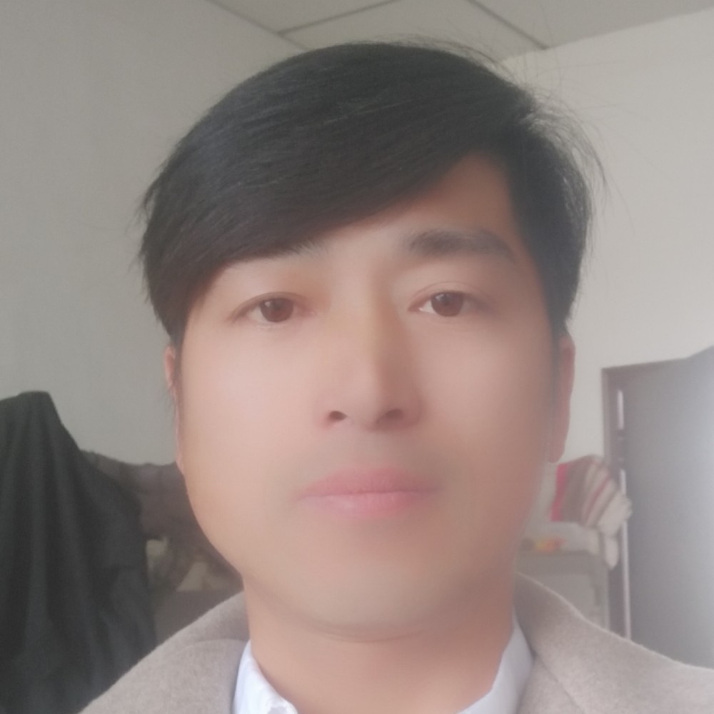 炙热放弃白开水的照片