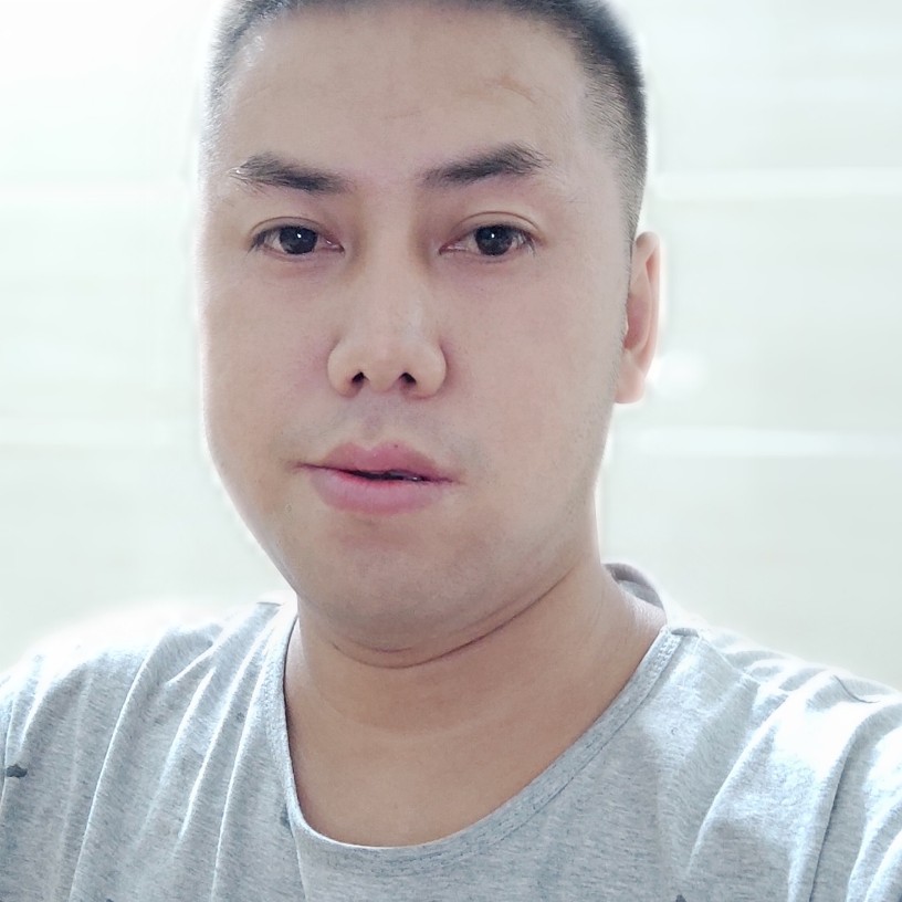 还单身扯书包的照片