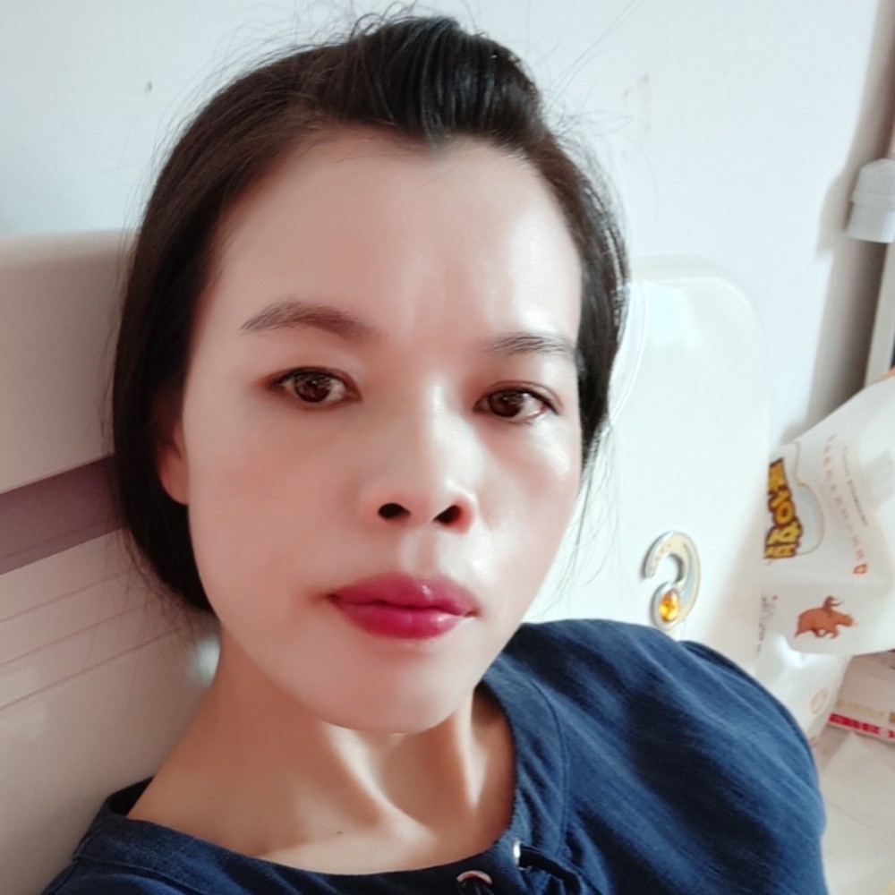 笑点低扯苗条的照片