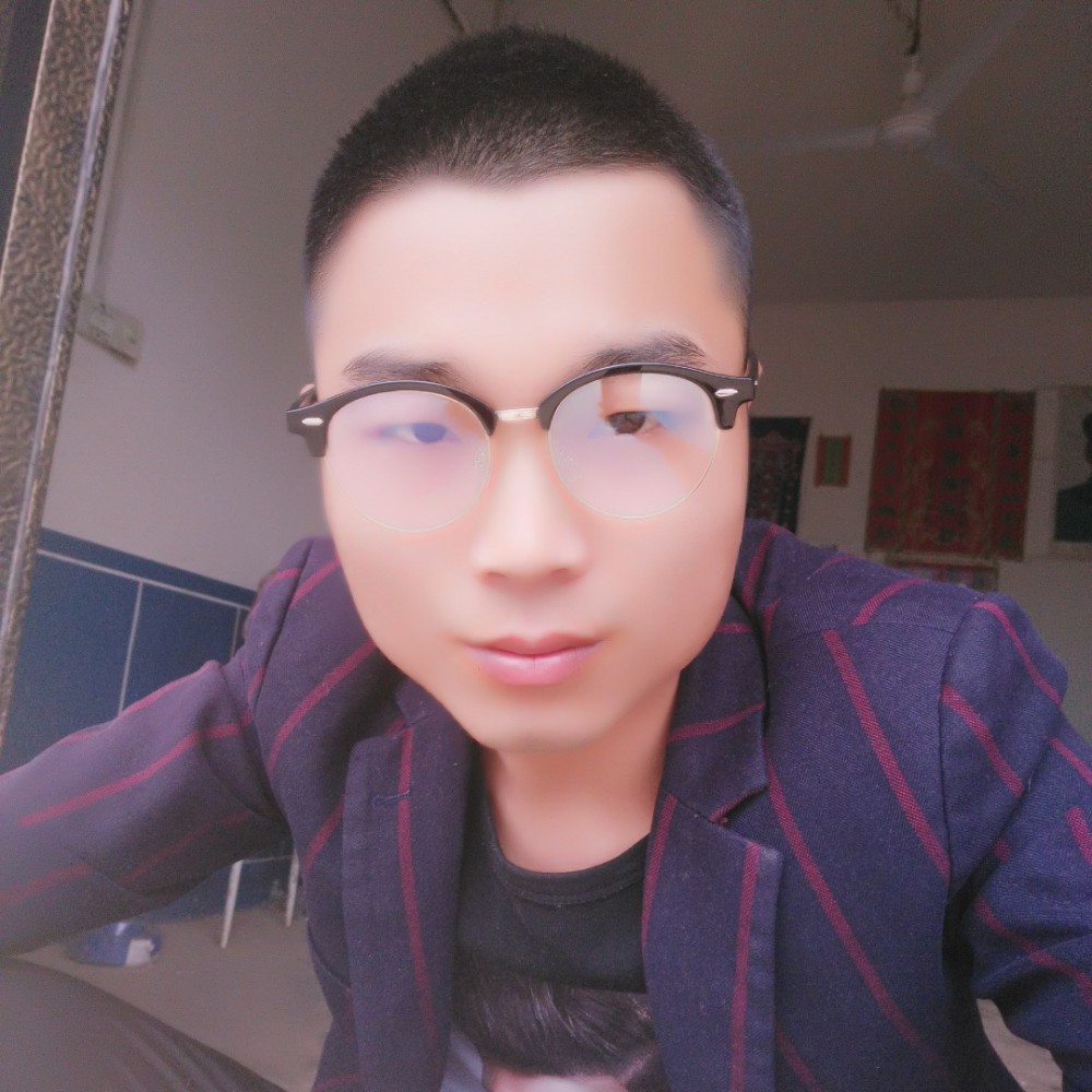 小奶狗的照片