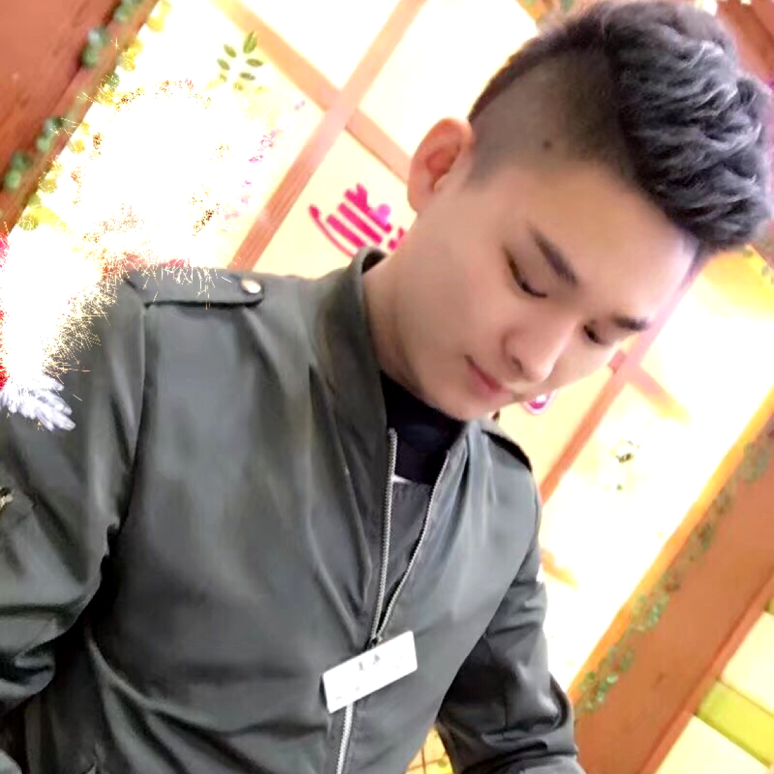 喜茶哥哥的照片